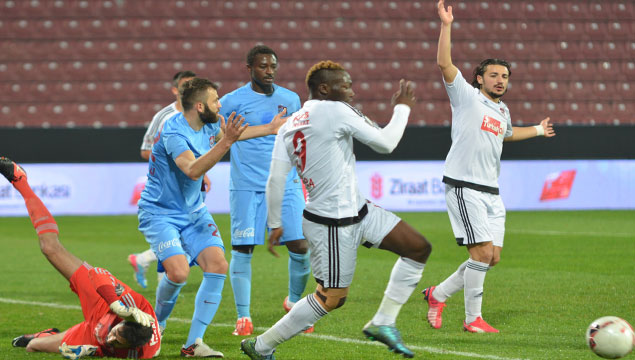 Trabzonspor-Gaziantepspor maçında kareler