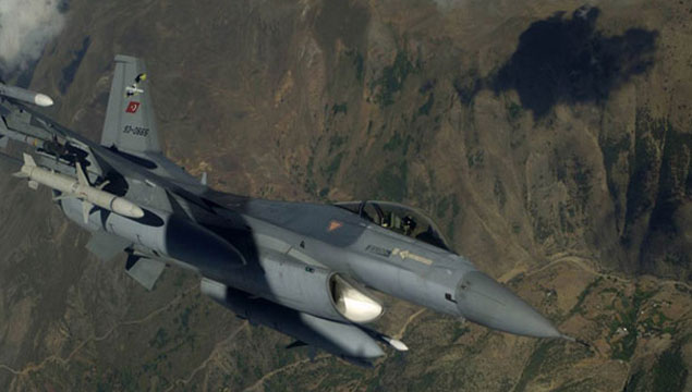 Türk F-16'ları sınırda