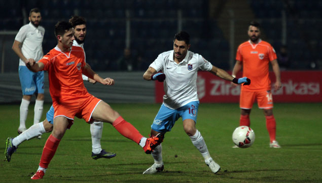 Adanaspor-Trabzonspor maçında kareler