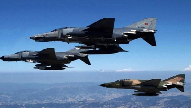 14 F-16 uçağı Suriye sınırında