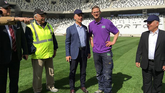 Usta Vodafone Arena'yı gezdi