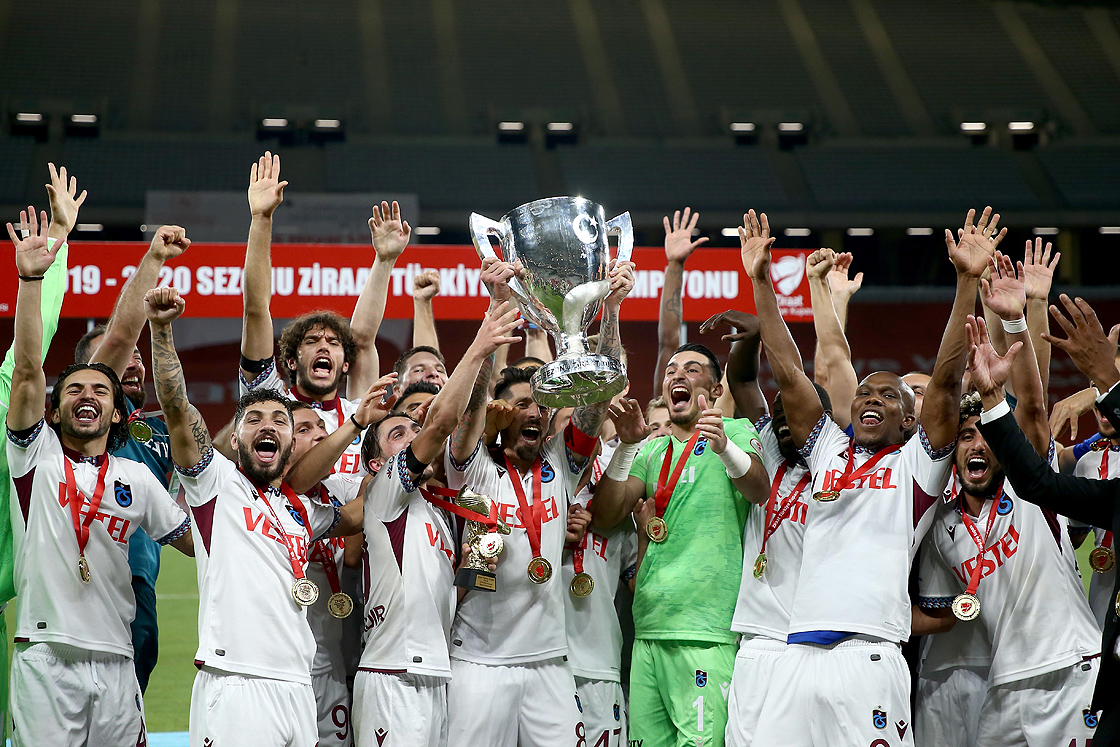 İLK KUPA GALATASARAY'IN