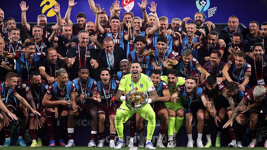 LİDERLİK GALATASARAY'DA