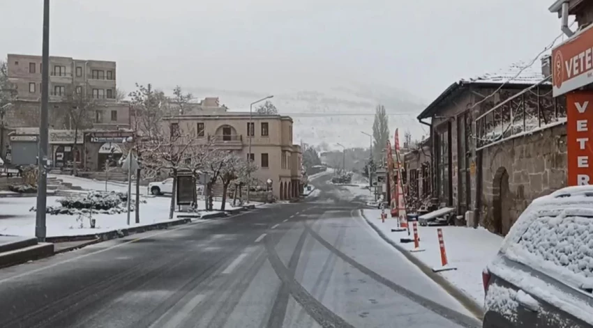 AKSARAY'DA KAR YAĞIŞI