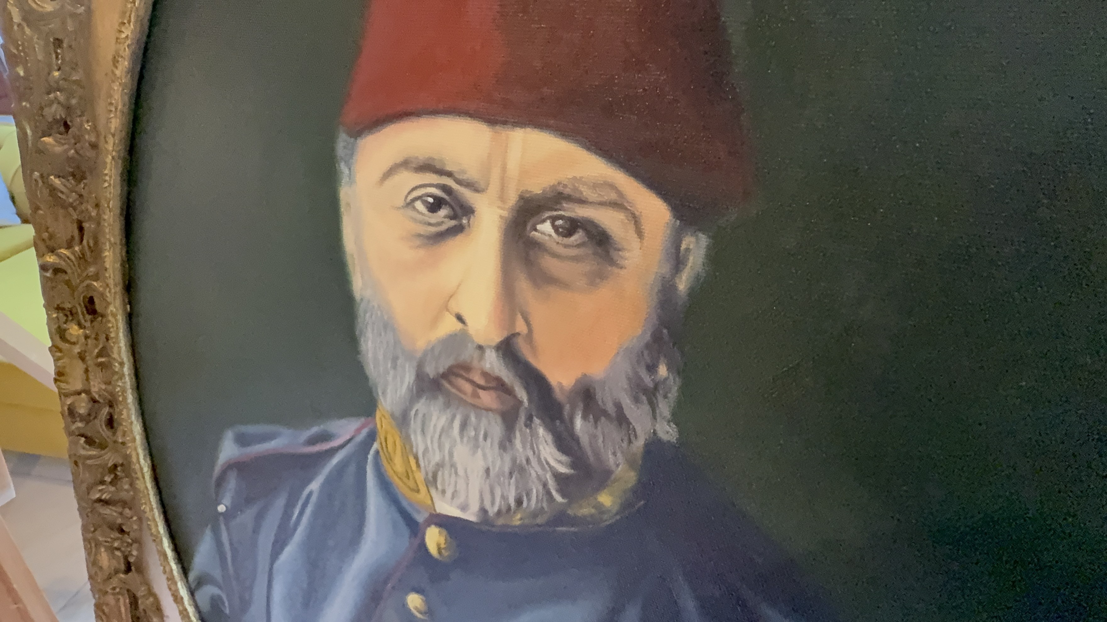 Portre yapmaya zorladık