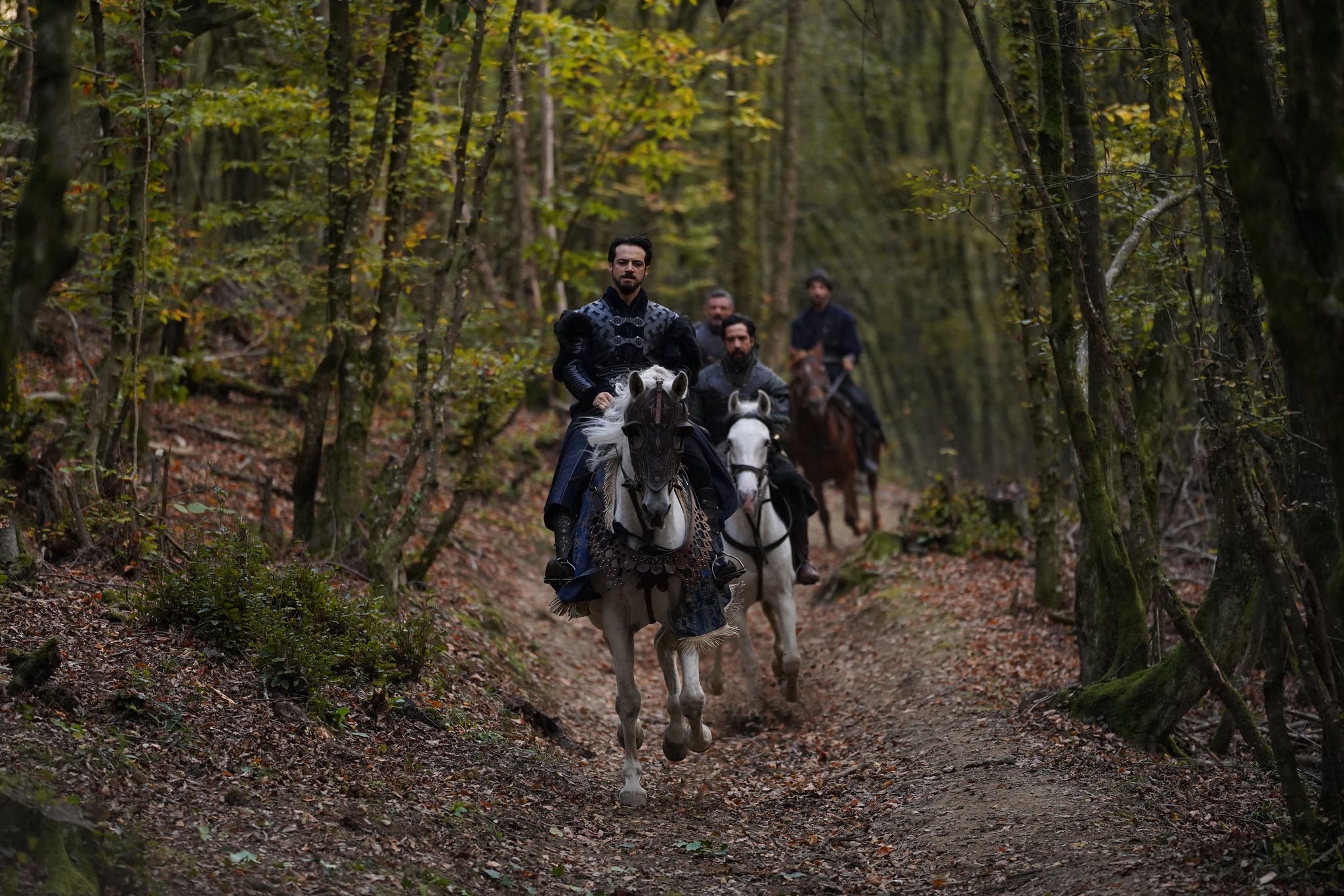 İhanet mi, Sadakat mi?