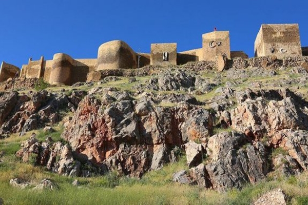 1. Bayburt Kalesi