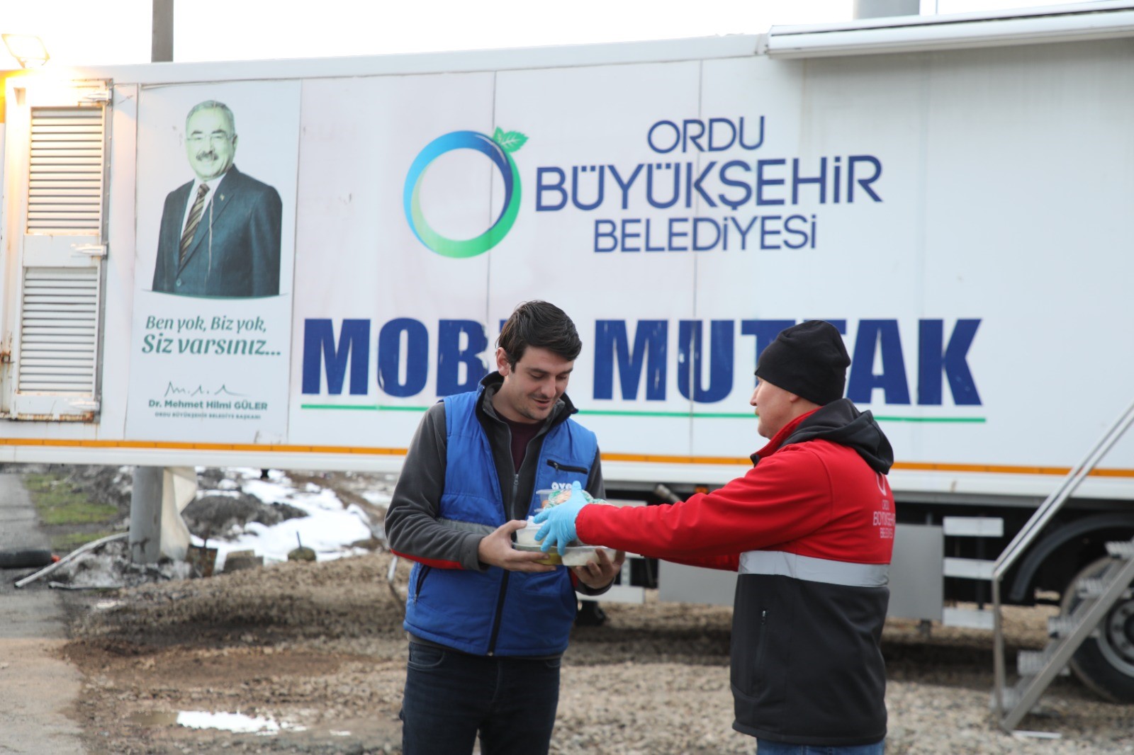 İftariyelik dağıtım stantları herkese açık