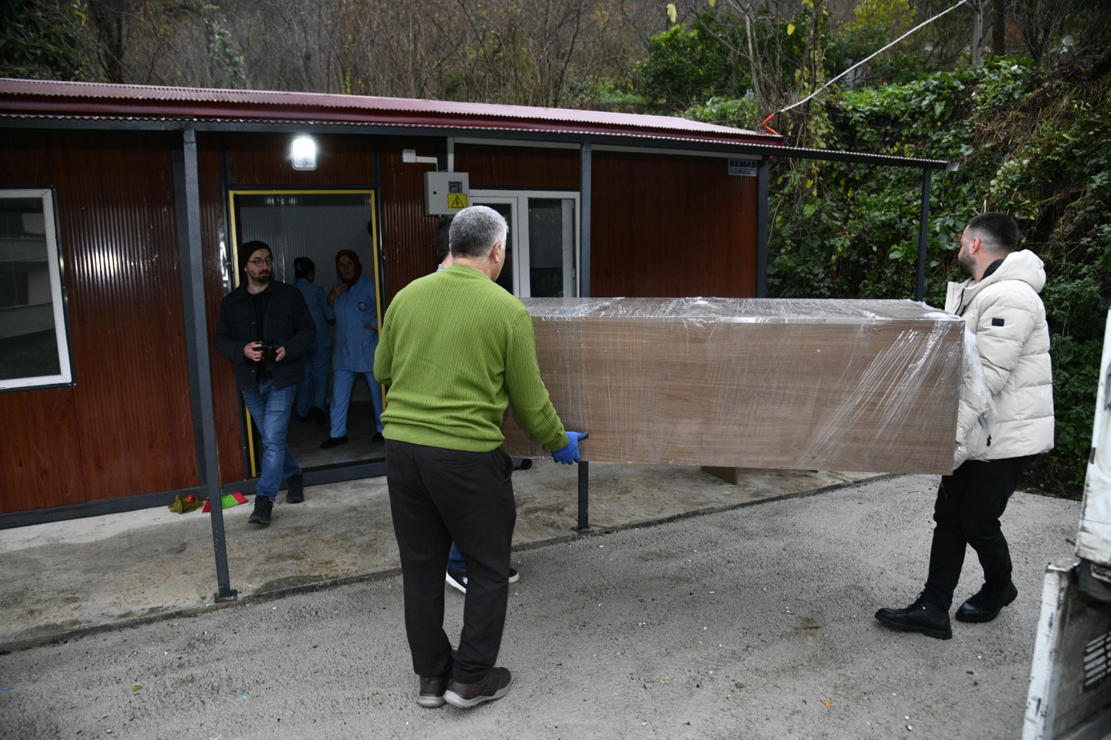 ARSLAN: “BÜTÜN İMKANLARIMIZLA, İHTİYAÇLI VATANDAŞLARIMIZIN YANINDAYIZ”