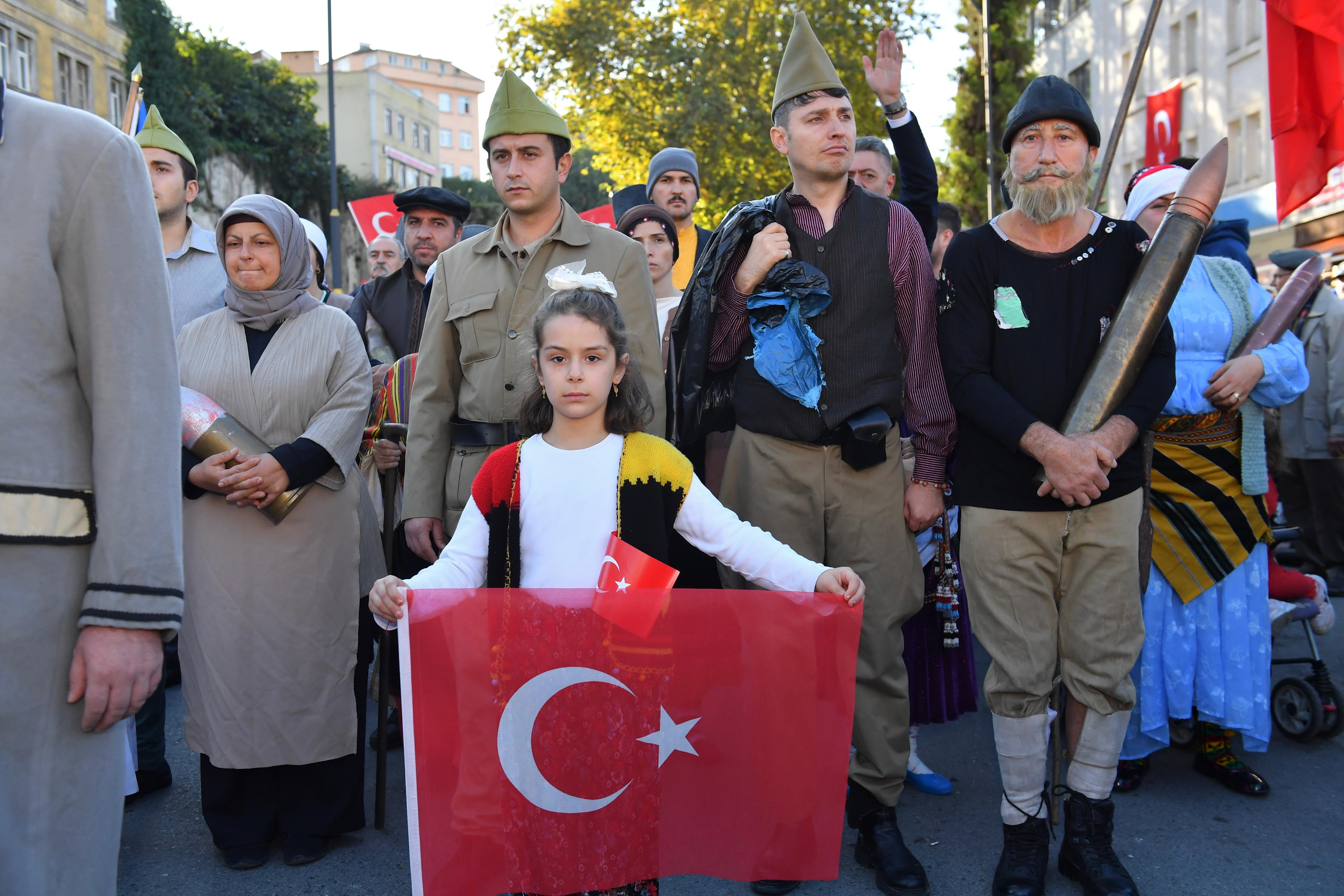 “BİRLİĞİMİZİ, BÜTÜNLÜĞÜMÜZÜ SONSUZA KADAR MUHAFAZA EDECEĞİZ VE BU CENNET VATANDA SONSUZA KADAR BARIŞ VE KARDEŞLİK İÇİNDE YAŞAYACAĞIZ”