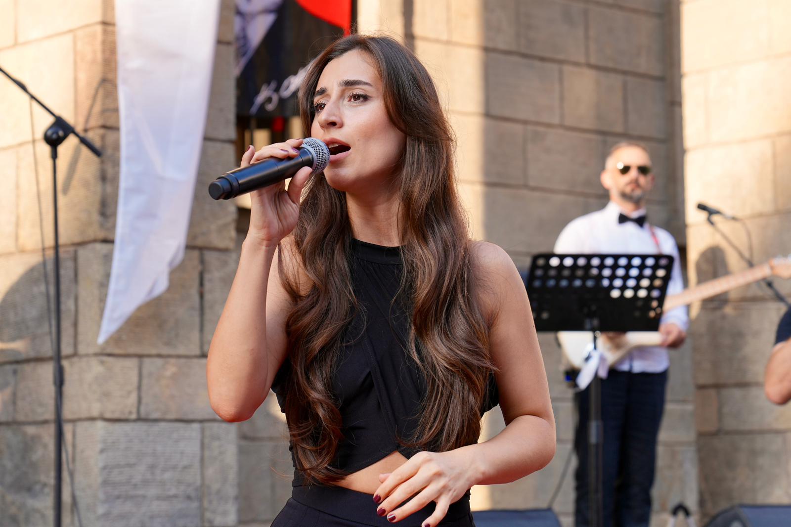 Sahneye İlkay Yavuz ve Aleyna Çolak çıktı