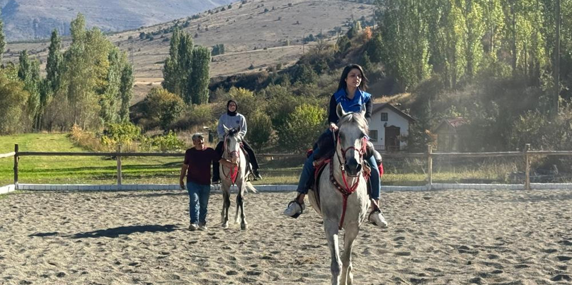 Dünya Kız Çocukları Günü'nde öğrenciler unutulmaz bir gün yaşadılar