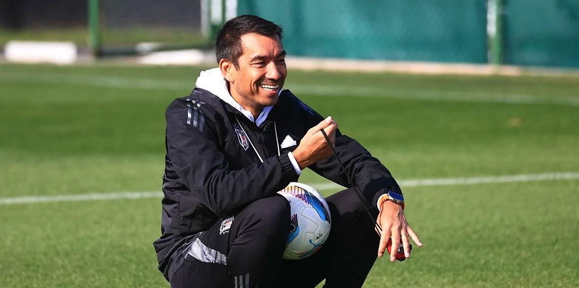 Beşiktaş'ta Giovanni van Bronckhorst'un yeni sistem düşüncesi