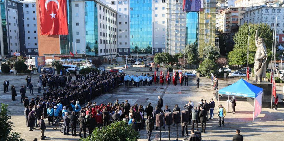 Atatürk Rize’de törenle anıldı