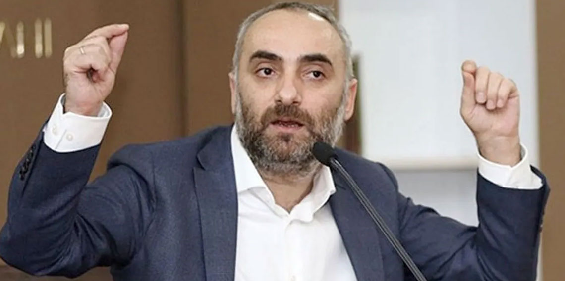 İsmail Saymaz'dan Özgür Özel'e Suriye tepkisi: Ciddiyetsizlik