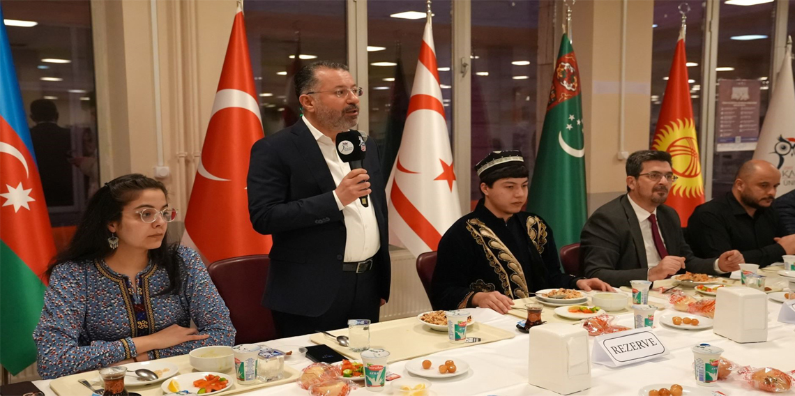 Rektör Kırışık, Türk dünyasından öğrencilerle iftarda buluştu