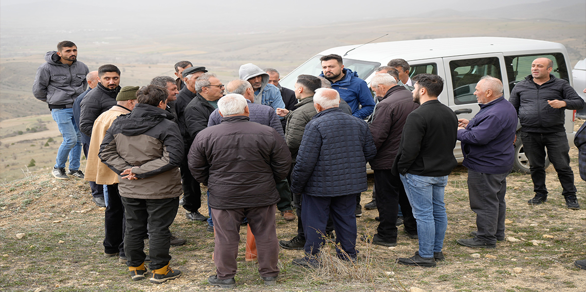 Gümüşhane'de vatandaşlar köylerine yapılması planlanan köpek barınağına tepki gösterdi