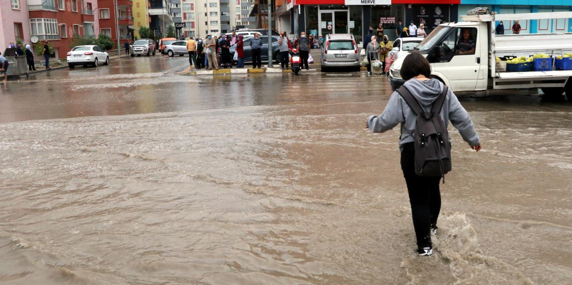 Batı Karadeniz'in iç kesimleri için sağanak uyarısı