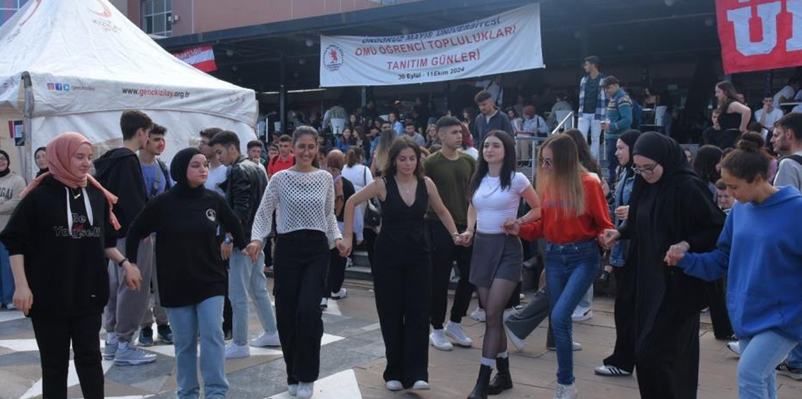 Öğrenci Toplulukları Tanıtım Günleri ile kampüs canlandı