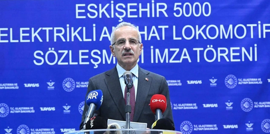 Uraloğlu: 95 adet lokomotifin seri üretimine devam ediyoruz