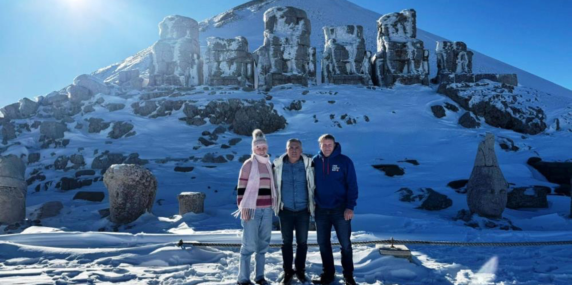 Nemrut, kış turizmi ile yabancı turistlerin ilgisini çekiyor