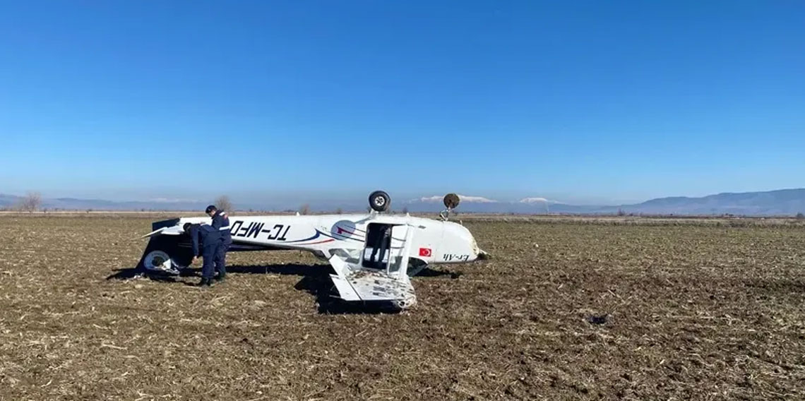 Denizli'de eğitim uçağı zorunlu iniş yaptı: 1 kişi yaralandı