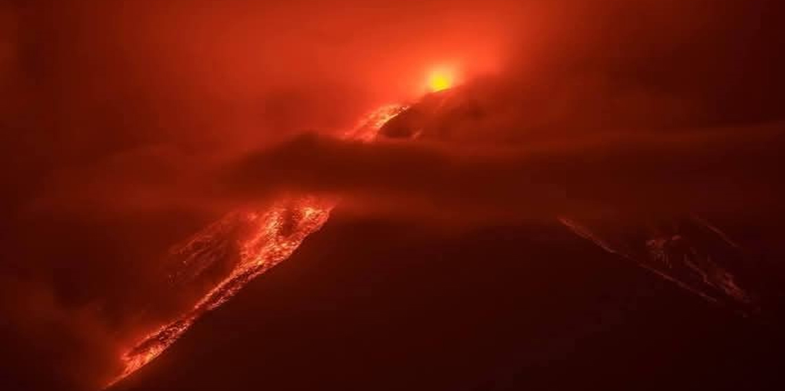 Fuego Yanardağı’nda patlama meydana geldi