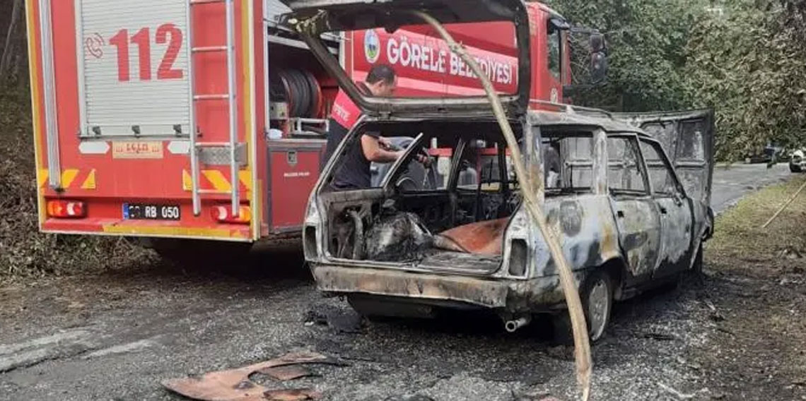 Giresun'da Trabzon plakalı araç alev alev yandı!