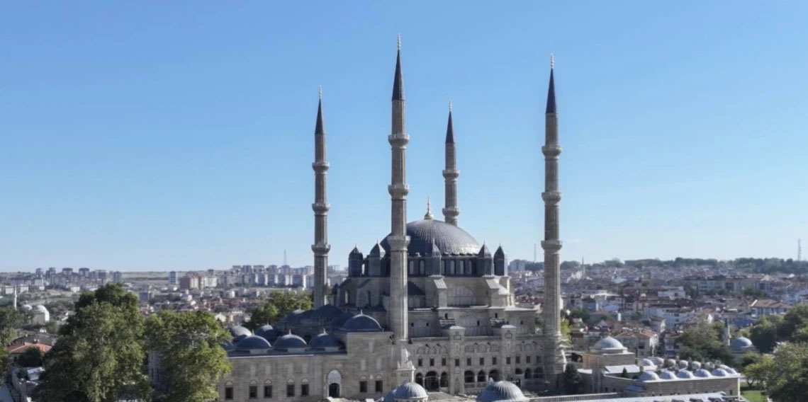 Selimiye Camii restorasyonunda 'ince işçilik' çalışmaları yapılıyor