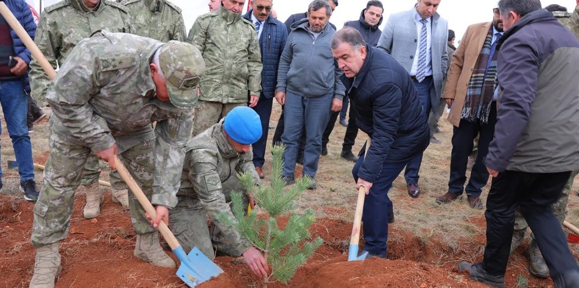 Bayburt'ta fidan dikimi farkındalığı gerçekleştirildi