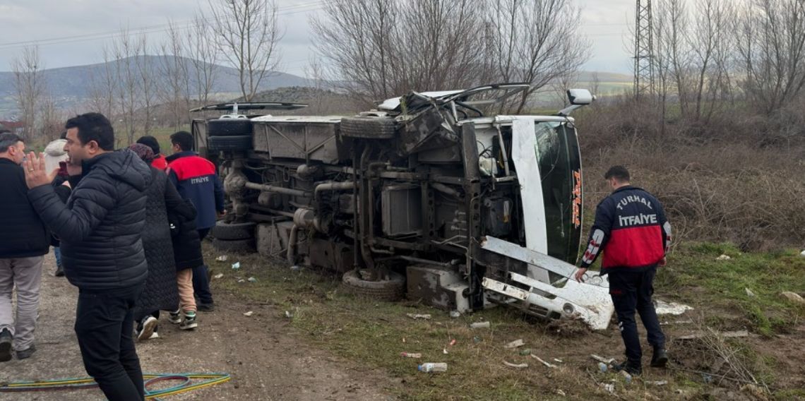 Tokat’ta Öğrenci Servisi Kaza Yaptı