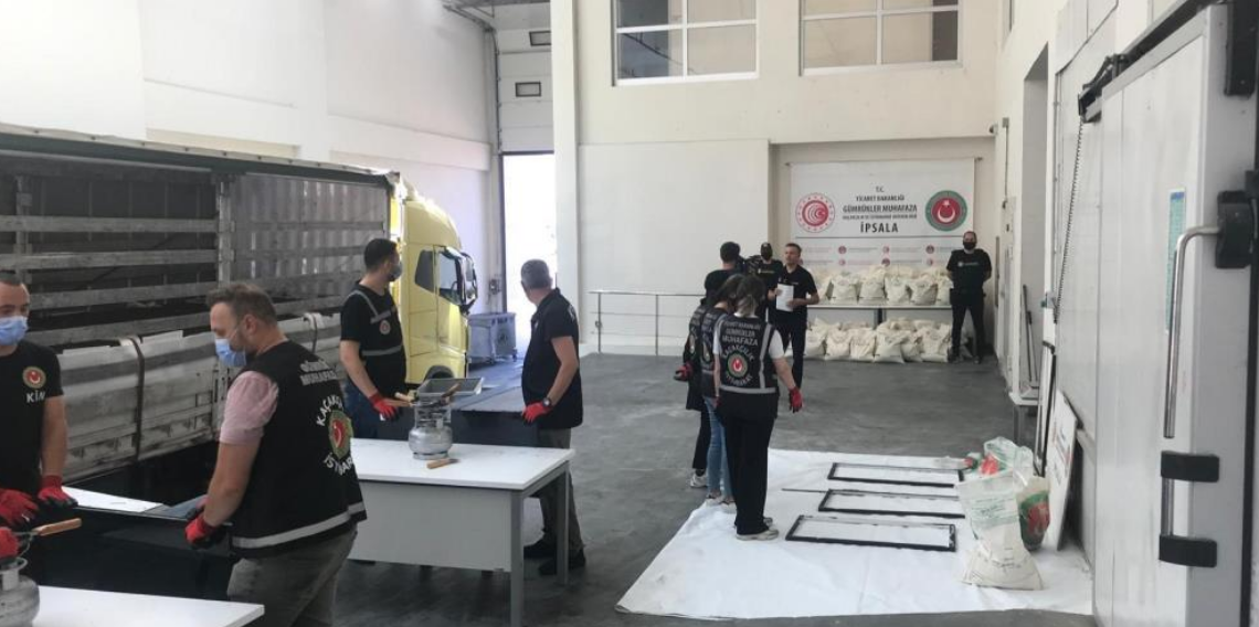 Edirne'de Dev Uyuşturucu Operasyonu: Tırda 1,5 Ton Eroin ve Metamfetamin Yakalandı