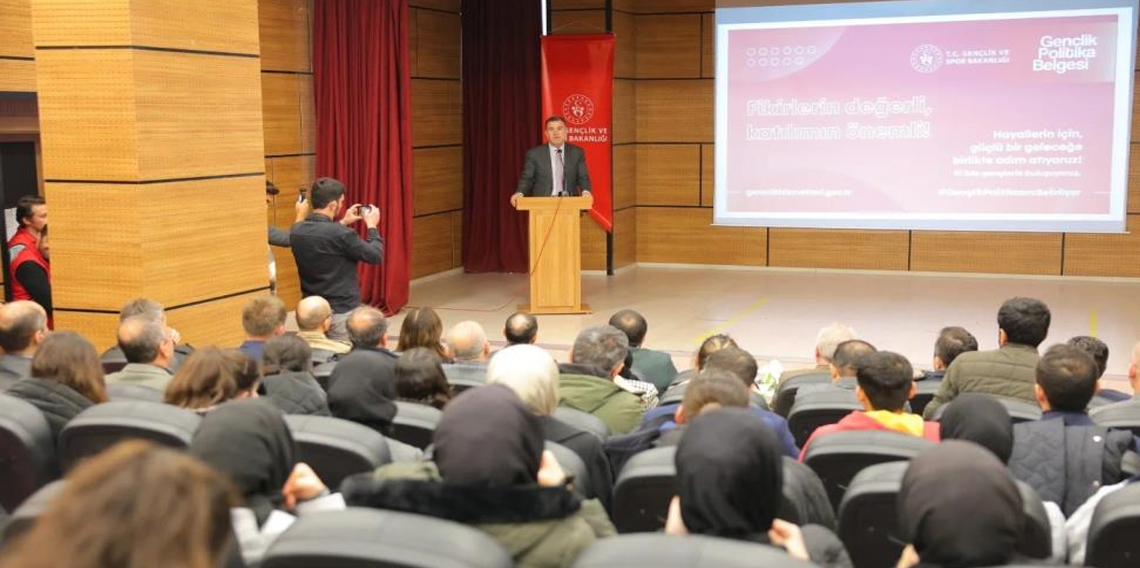 Bayburt’ta ‘Gençlik Politika Belgesi Vizyon Çalıştayı’ düzenlendi