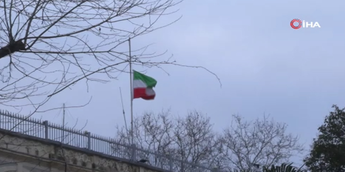 İran Başkonsolosluğu’nda bayrak yarıya indirildi