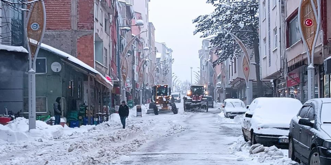 Ordu'nun 16 ilçesinde eğitime kar engeli