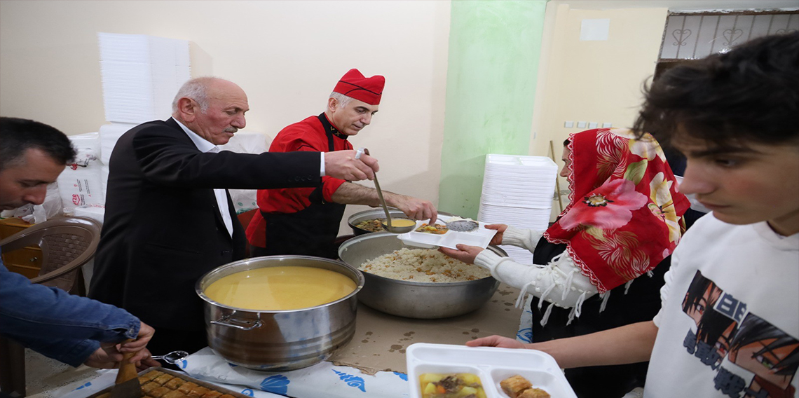 Bu mahallede evlerde iftar yapılmıyor
