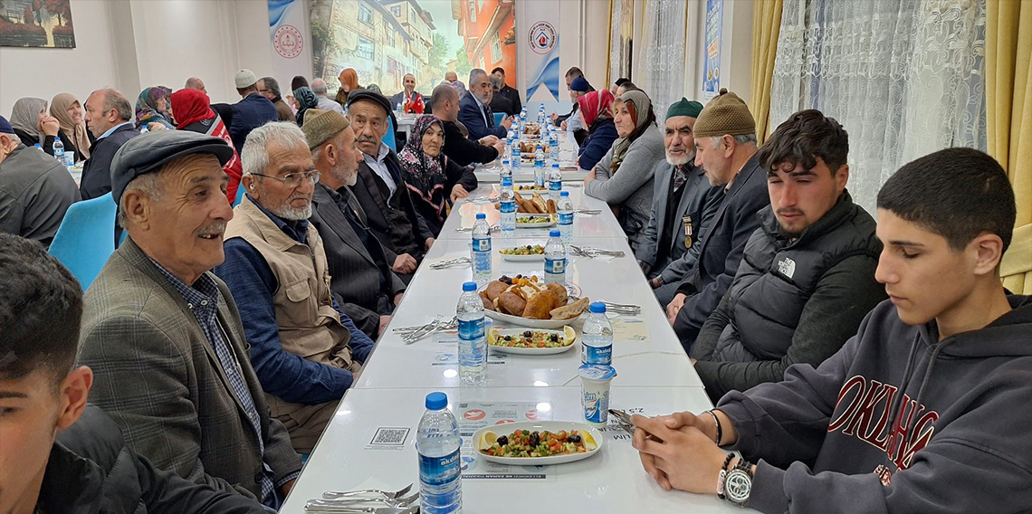 İskilip'te şehit yakınları ve gaziler iftar yemeğinde buluştu