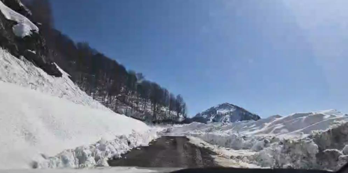 Artvin Macahel Geçidi Yoğun Kar Sonrası 10 Günlük Çalışmayla Ulaşıma Açıldı