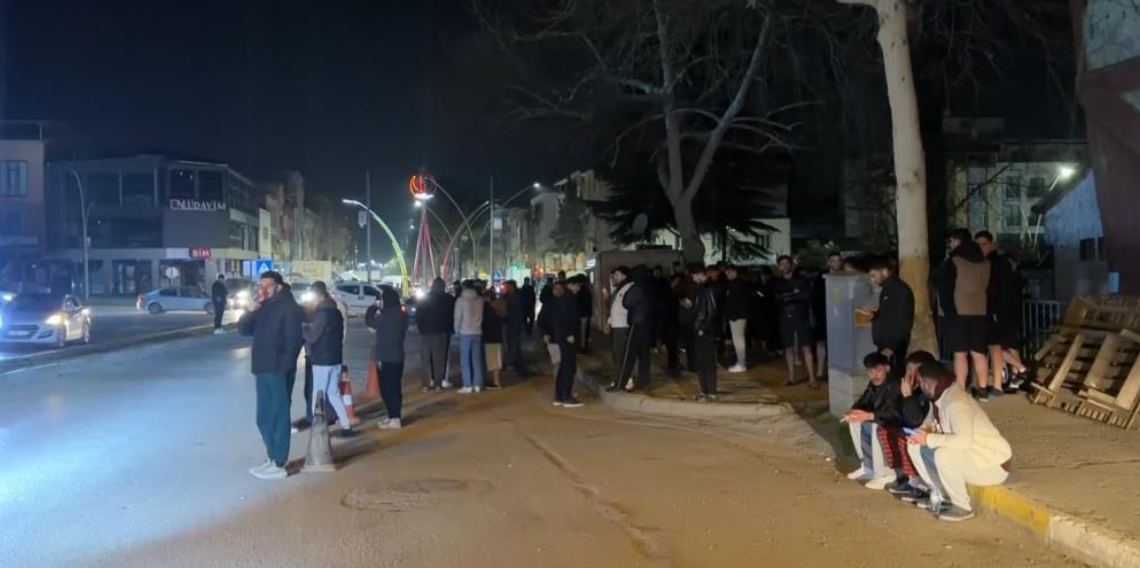 Tokat Niksar’da 5.5’lik Deprem Paniği! Valilikten Açıklama, Eğitime Ara Verildi