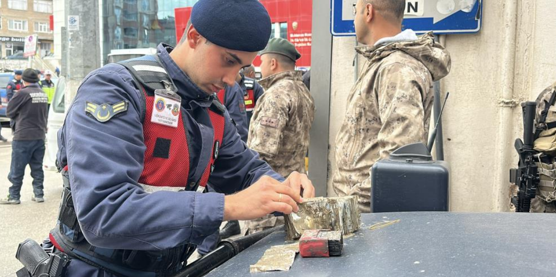 Samsun’da Çamurda Bulunan 6 Bin TL Emniyete Teslim Edildi