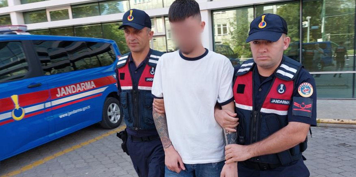 Samsun'da çocuk 100 kutu uyuşturucuyla yakalandı