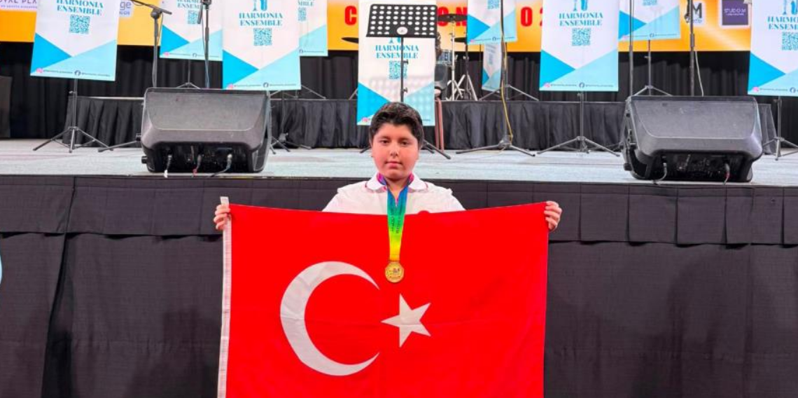 Singapur'daki matematik olimpiyatlarında dünya birincisi İstanbul'dan çıktı