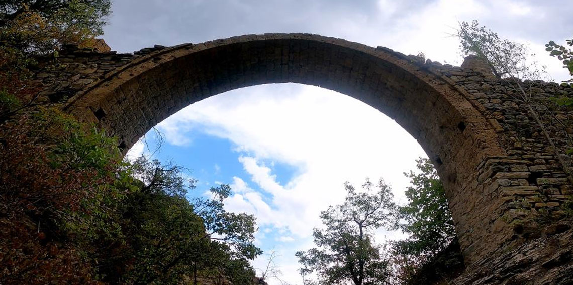 Gümüşhane'de asırlara meydan okuyan su kemeri