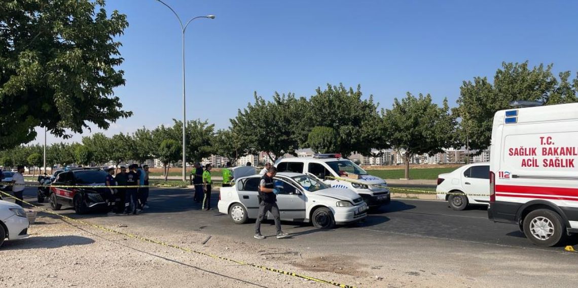Şanlıurfa’da seyir halindeki otomobile silahlı saldırı: