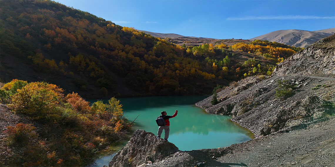 Kop Dağı'ndaki vadilerde sonbahar güzelliği yaşanıyor