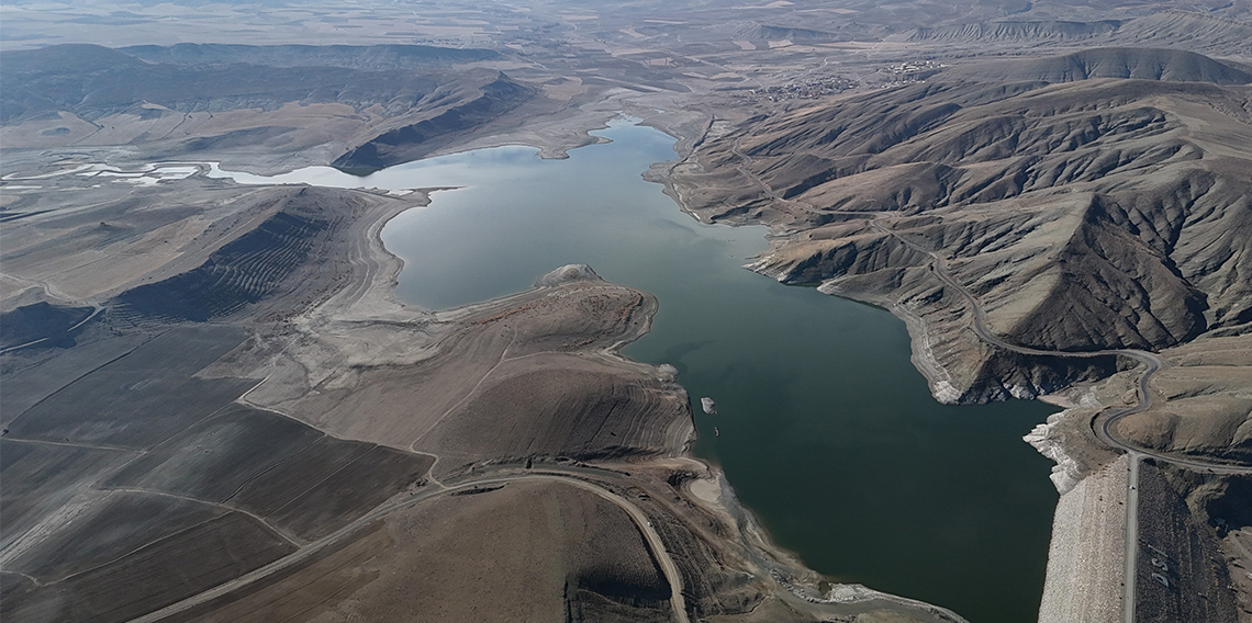 Sivas'ta geniş bir alanda sulu tarım kısıtlandı