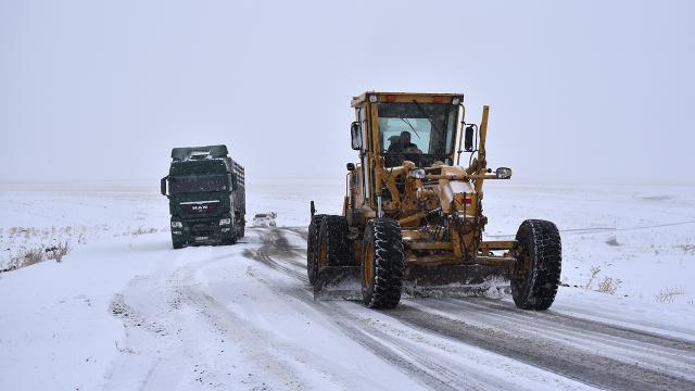 Kars-Göle kara yolu ulaşıma açıldı