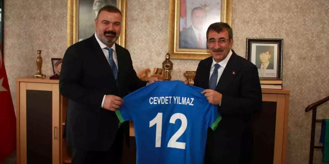 Turgut'tan Yılmaz'a Ziyaret