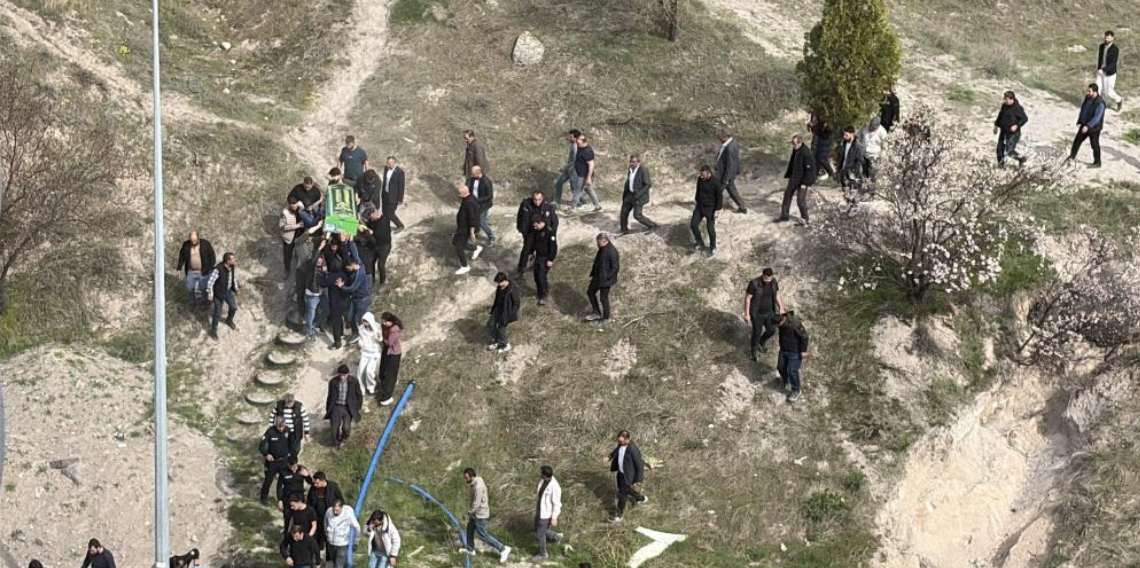 Kayıp olarak aranan genç, dağlık alanda ölü bulundu