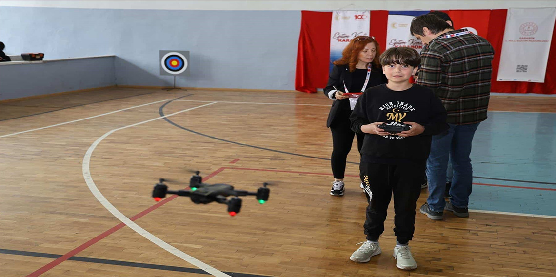 Karabük'te gençler teknolojiyle yarıştı